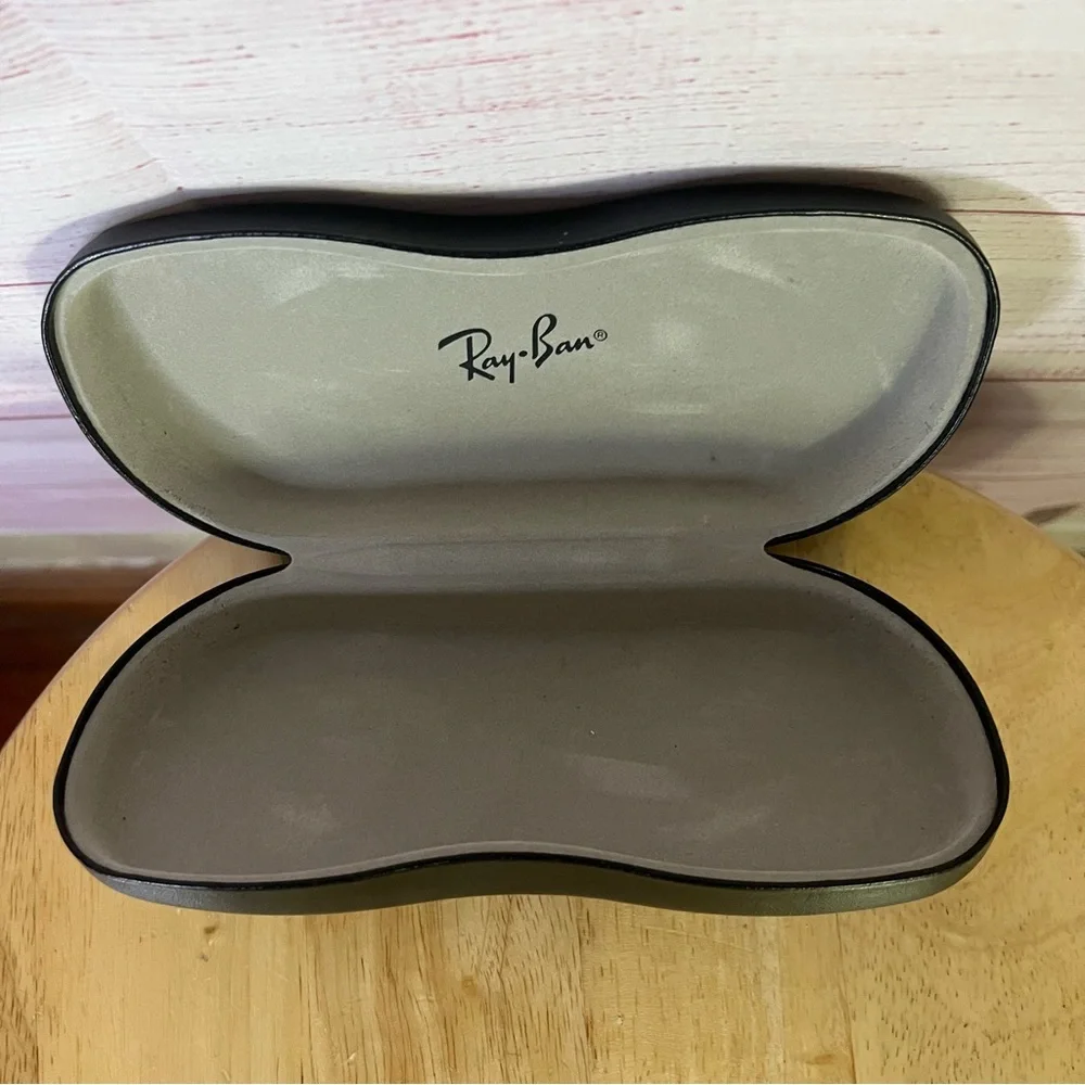Ray-Ban Hard‎ Sunglass Case